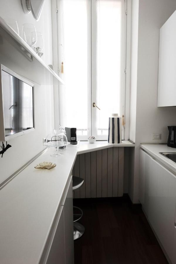 Comecasa Flowery Terraced Apartment Милано Екстериор снимка