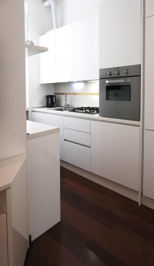 Comecasa Flowery Terraced Apartment Милано Екстериор снимка